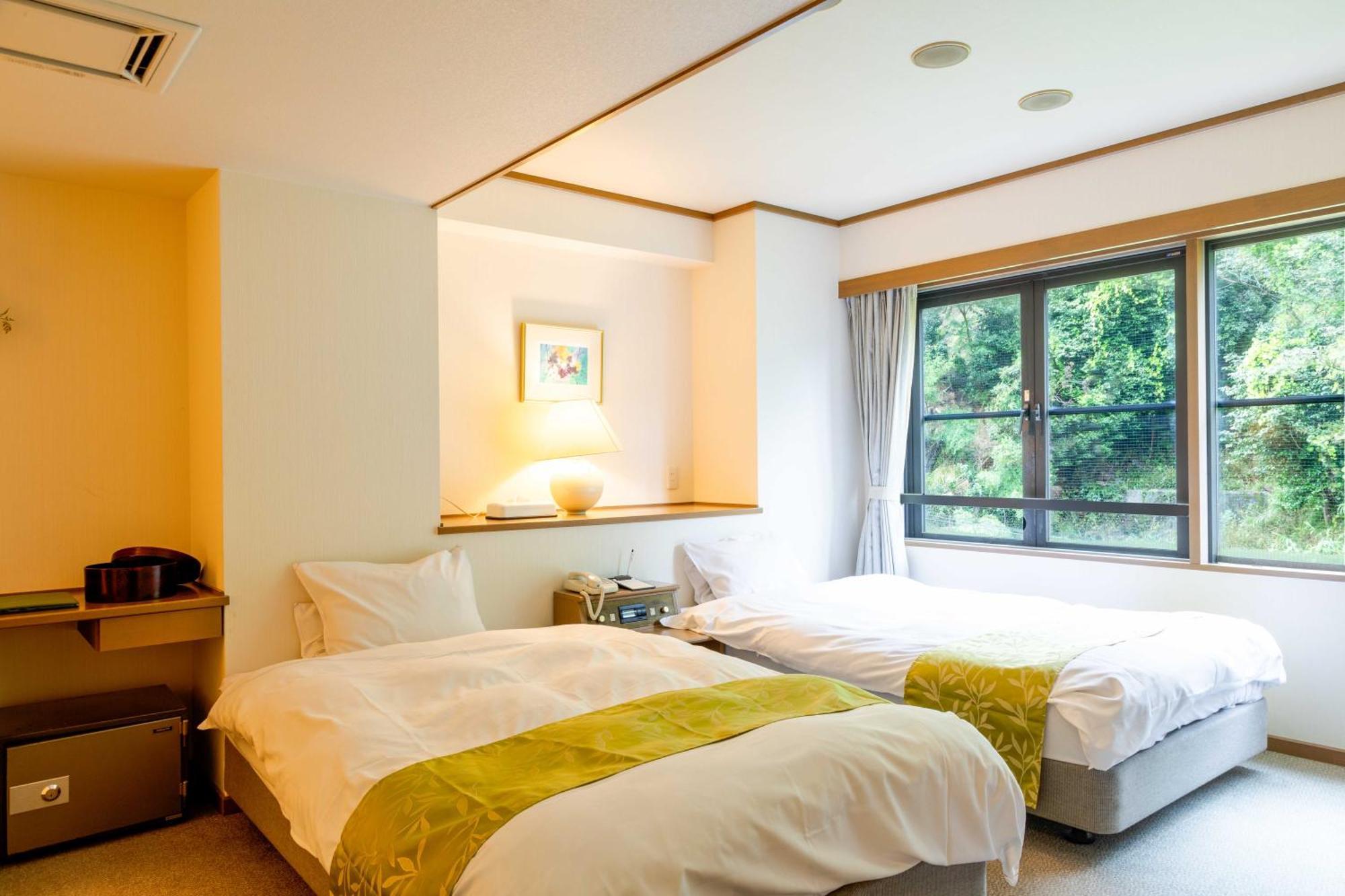 Suizansou Hotel Тойока Екстериор снимка