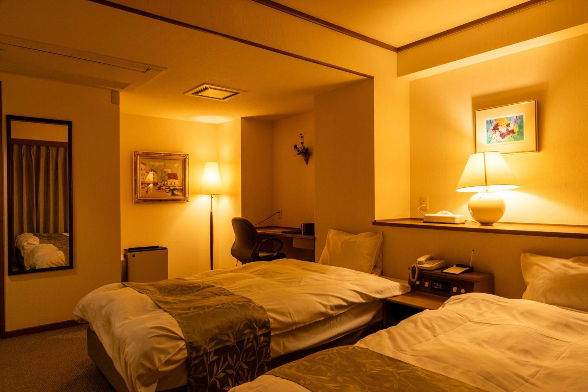 Suizansou Hotel Тойока Екстериор снимка